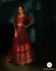 Maria Ryaboshapka Instagram - I am fascinated by Indian culture, and especially by the bright Indian outfits😊🇮🇳

Thanks for this look:
Ph: @swathysekaranphotographer
Mua: @kalwon_beauty
Style: @puraniii
Hair: @ganesh_hair_architect
Clothing: @pothysbotique
Jewellery: @theamethyststore

#mariariaboshapka #SK20 #tamilmovie #india #actress #model #ukrainianactress