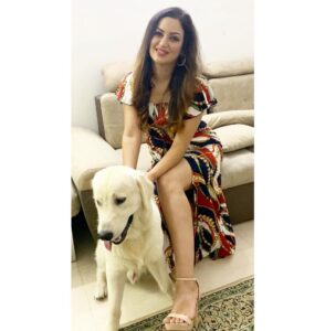 Maryam Zakaria Instagram - My handsome @rockycutie2021 😍❤️
.
.
#puppylove #puppy #goldenretriever #mydog #cutnessoverload #style #actor #model #influencer #maryamzakaria