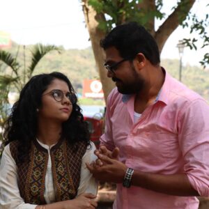 Namita Krishnamurthy Instagram - BTS from my favourite moments as Janaki! This scene was shot on my very first day for #Triples. Frankly, I wouldn't have had it any other way since the scene so neatly encapsulates the relationship between Maadhu and Jaanu. It paved the way for the rest of the shoot in terms of how I saw Janaki as a character, what her quirks and eccentricities would be, and how she would interact with the situations around her. Biggest props to @actor_vivekprasanna - someone I can keep talking about forever - whose positive energy on set, dedication to the craft, and top notch talent helped me shape my character in a more compelling and beautiful manner. An actor is nothing without a good co-actor. I thank him everyday for being that for me. What was your favourite #MaadhuJaanu moment? Let me know! ❤️

PS - We wrapped this scene in 2 takes! 💃

Picture credits to @hakunamatata_sai 📸

#triplesthefun #tamilwebseries #triplesbts #namitakrishnamurthy