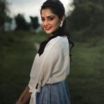 Neetha Ashok Instagram - Trusting the timing of my own life Tell me which song comes to your mind looking at this photograph 💙 An outfit I can picture wearing a million different ways. So classic, so retro & yet so modern. Team @moodarrest @nitinpatte @aritra.ghosal.moments Wearing - @arulaa_by_rashmianooprao Mua @alyna_makeovers
