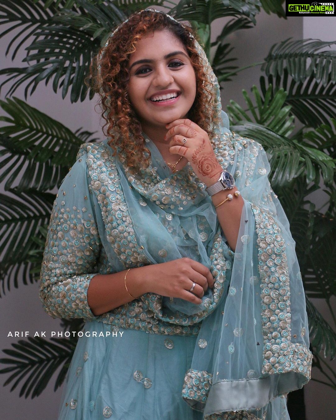 Noorin Shereefsex - Actress Noorin Shereef HD Photos and Wallpapers June 2019 - Gethu Cinema