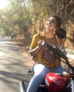 Noorin Shereef Instagram - Eye on you✨✨✨ Pc @visalbabu_
