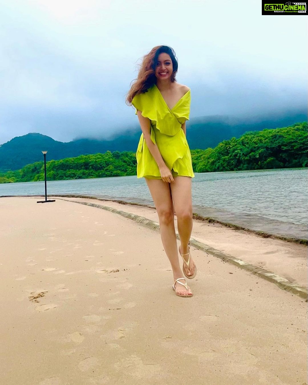 Pooja Salvi Instagram - Have fun! Live it up! Enjoy every moment ! 💚 ...