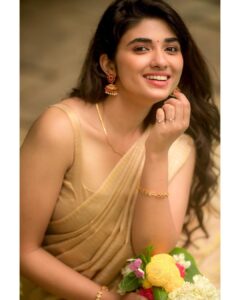 Pragya Nagra Instagram - Happy Vishu🌸

Costumes - @ivalinmabia
Stylist - @priyaregan_mb
Photography - @camerasenthil
Makeup - @jiyamakeupartistry
Hair - @rakmakeupartistry
Shoot organised by @rrajeshananda

#onam #kerala #onamcelebration #happyonam #keralagram #malayali #mallu #keralatourism #onamspecial #keralasaree #malayalam #keralafood #keralagodsowncountry #keralam #kochi #keralaattraction #keralaphotography #onamsaree #godsowncountry #onamfestival #saree #onamvibes #keralagram #onamission #onamcollection #onamsadhya #onamusically  #onamdresscode #traditional