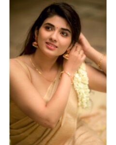 Pragya Nagra Instagram - Onam Ashamsakal🌸

Costumes - @ivalinmabia
Stylist - @priyaregan_mb
Photography - @camerasenthil
Makeup - @jiyamakeupartistry
Hair - @rakmakeupartistry
Shoot organised by @rrajeshananda

#onam #kerala #onamcelebration #happyonam #keralagram #malayali #mallu #keralatourism #onamspecial #keralasaree #malayalam #keralafood #keralagodsowncountry #keralam #kochi #keralaattraction #keralaphotography #onamsaree #godsowncountry #onamfestival #saree #onamvibes #keralagram #onamission #onamcollection #onamsadhya #onamusically  #onamdresscode #traditional