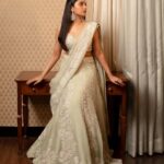Priyanka Mohan Instagram - 📸💡 For #avalvikatanawards Wearing @mishruofficial Styled by @pallavi_85 ✨ @openhousestudio.in Jewellery @jaipurgems 📸 @kiransaphotography M&H @kalwon_beauty @puii_c_ammy