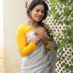 Priyanka Ruth Instagram - Learn to trust the journey, even when you do not understand it . . . @sharada.shivaji #instagood #instgram #instadaily #instamood #postivevibes #bepositive #behappy #saipriyankaruth