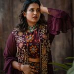Roshna Ann Roy Instagram - 📸 : @sherinabrahamphotography Mua : @makeup_by_mariyaaa Costume : @ladies_planet_ Jwells : @ladies_planet_rental_jewellery