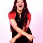 Roshni Walia Instagram - True!!!! . . . . . #trendingreels #reelsinstagram #reelitfeelit #explore #foryou #roshniwalia #explore #explorepage