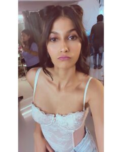 Samara Tijori Instagram - 🍑🍉🍒

Makeup- @miroirbyvatsalabhagat 
Hair- @vaibhavi110_ 
Styled - @letapisnam 🤍