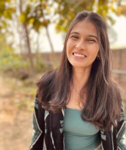 Samara Tijori Instagram - 🙋🏻‍♀️

pc- @veerrajwantsingh 🤍