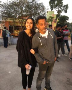 Samara Tijori Instagram - I auditioned for this film on 17th January 2020, and I flew out to Kolkata for shoot on the 22nd of Jan. I will NEVER, forget those 5 days which were filled with excitement, adrenaline, fear, uncertainty, and most of all, drive. 

@castingchhabra thank you for giving me the opportunity to test for this and believing in me constantly. And mostly pushing me to be a better actor, ALWAYS. ❤️

@bachchan I’ve watched you and learnt and learnt and learnt SO much from you. You made me feel like I never had to worry about anything… thank you for making this easier than I anticipated it to be. 

@chitrangda It’s done. You’re officially the warmest and most loving mom to have ❤️ 

#sujoyghosh You’re home to me. 

@_diyagram I love you and I’m not saying anymore cuz you just know. 

I can’t even begin to tell you how nervous I am for when this comes out 🙈 I’ve been blessed to have a team like I did on my very first project. I will always be grateful for each and every one of them. I felt like I’d been doing this for years because of them. I grew, as a person and a performer. @gairiksarkar @the_dahiya_boy @sandinidhar @rushabose @arjunsen4 @riya.kulkarni @redchilliesent 

Bob Biswas out on @zee5 on the 3rd of December. Go ahead and get acquainted with “Mini”. 🤗