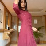 Sangeetha Sringeri Instagram - Dance with meeee 😘 Styling : @joe_elize_joy @styyledbyjoe Outfit: @pastelsdesignstudio Location : @lemeridienkochi Styling assistant : @sanliya_sabu