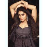 Sangeetha Sringeri Instagram - Swipe 👉 Picture Credits and Creativity 📸🔥@vasanthan_kumarasamy Hair and Make up💄🖌️ @zorainsstudioandacademy Outfit and Styling👗@samyakkclothing Location Courtesy ⛲🏯@stonny_brook @ajaypratap_singh9 Production @magnumopusinternational Stonny Brook