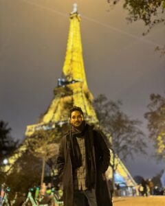 Sathish Krishnan Instagram - Once upon a time PARIS . Wonder baby . EIFFEL TOWER YOU BEAUTY . After a long time .#choreographer