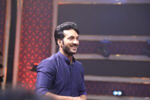 Sathish Krishnan Instagram - PART 2: Watte wonderful journey WOW . never imagined myself as judge and it happened . #bbjodigal2 .  Pic1- walking in for the first time :) pic2- dancing for mukkala the song which made impact in my life .
Pic3-some smile 
pic4-grooving some retro moves. Pic5-random 
pic6-smile after pack up 
pic7-ennamo sollarean Enna nu therla 
pic8-am ready for finals 
pic9-my salute to all the contestants , camera team , art team , choreographers , dancers , makeup team , production team , on set audience , anchors and direction team 
pic10- my thanks to all the viewers  and people who support me . And future supporters :) special thanks @vijaytelevision for having me . Love ❤️