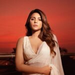 Shama Sikander Instagram - Sawaal Tha Ke Unka Husn Kya Hai? Jawaab Tha Ke Jawaab Hi Nahi.... . . . #sareelove #stylefashion #fashionblogger #black #lookinggood #happiness #bollywoodlove #shamasikander