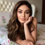 Shefali Jariwala Instagram - Today we do ... nothing !!! #bored #athome . . . #boredathome #af #home #lockdown #instadaily #pictureoftheday