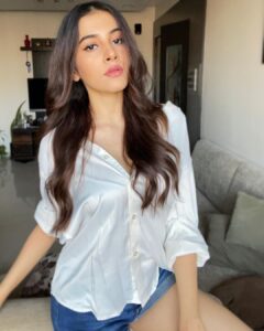 Simran Sharma Instagram - Ni main kamli kamli🎶🤍