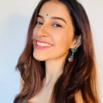 Simran Sharma Instagram - झुमका बरेली वाला💙