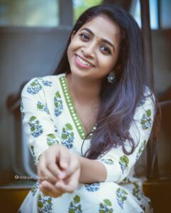 Sneha Babu Instagram - ✨
Wearing:- @budgetstoreknr 
Earrings:- @silver_andsalt 
Photography:- @niranjan__hegde