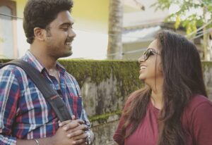 Sneha Babu Instagram - അനന്തു ഞാൻ ഒരു ചോദ്യo ചോദിക്കട്ടെ🙊
.
Mothalali idtha padam @karikkufounder ♥️
.
.
#karikku #characters #actor #passion #smile #simple