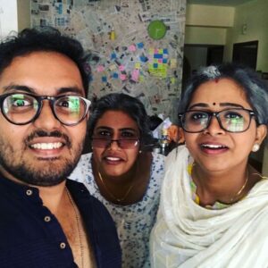 Sneha Babu Instagram - Caption it makale🙊
With Monu 👩‍👦@arjun_ratan_britto and Chori aunty👵 @im_happyface