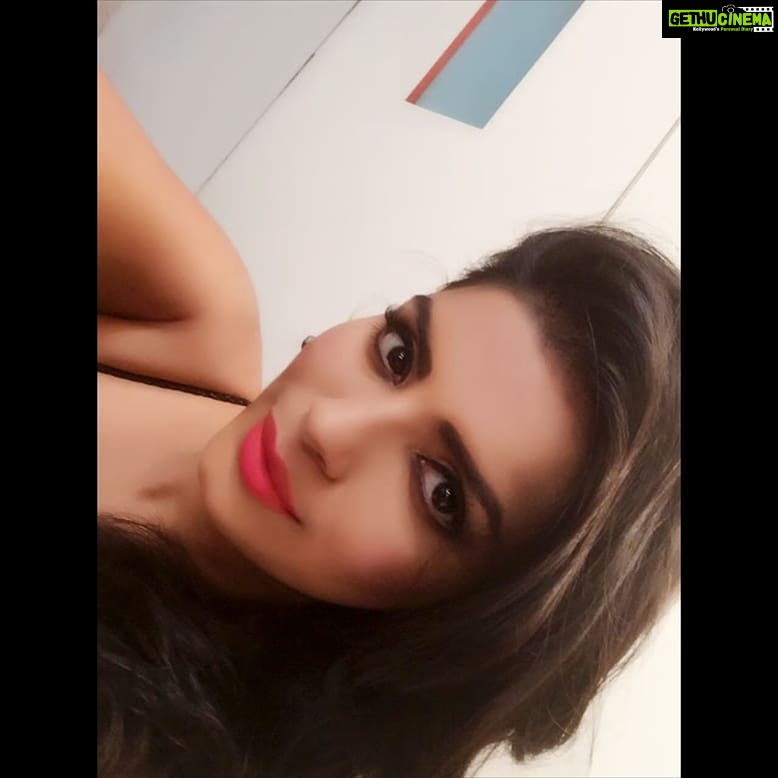 Sonali Raut Instagram Selfie Gethu Cinema