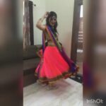 Sonali Raut Instagram - Lal Ghagra!!!! #boomerang #fun #shoot #bollywood