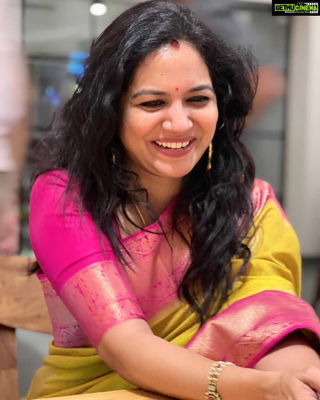 Singer Sunitha Upadrashta HD Photos and Wallpapers June 2022 | Gethu Cinema