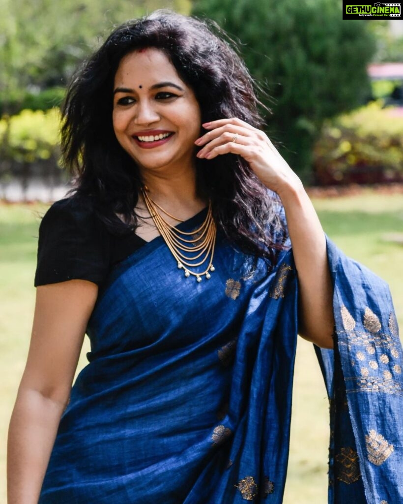 Singer Sunitha Upadrashta HD Photos and Wallpapers January 2022 - Gethu ...