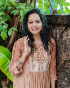 Sunitha Upadrashta Instagram - Inspite of being very busy with my career and family, I always find time to appreciate the little things God created .. the sunshine, the rain and the beautiful Nature around me. It gives me immense pleasure and positivity to achieve my goals professionally and personally!!