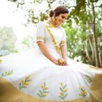 Surabhi Lakshmi Instagram - 💚 Photo @arun_payyadimeethal Costume Designing @ajraakh_designer_studio by @pinu_lakshmi @hridhya_m_a_r_i_a_jose Makeup @rejishaeveryouth Jewellery @bridal_jewelery_rental_alameen Special Thanks @atul__harikumar . . . . . . . . . . . . #happyvishu #vishuspecial #sareelove #keralaactress #sareedraping #ethnicwear #fashion #photoshoot #keralaphotogallery #model #TOTD #kollywoodactress