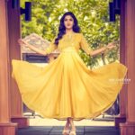 Surabhi Santosh Instagram - Cuz this pic is #puregold 💫 PC @sibicheeran #70slook #classic #feelingthemoment