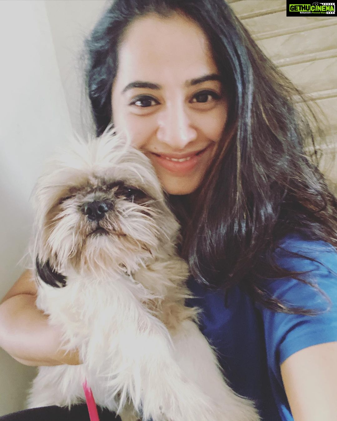 Swathi Deekshith Instagram - with this super star whiskey 🐶 #mylife # ...