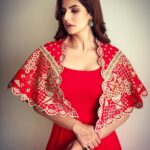 Zareen Khan Instagram - 🌶 Outfit - @richachaudharyofficial Earrings - @shilpigoyaljewellery HMU - @bijoyjeet.saikia Assisted by @adityas2014 Styled by @bikanta Managed by @ronitasharmarekhi #Chanakya #Promotions #5thOct #Telugu #TeluguDebut #ZareenKhan