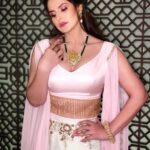 Zareen Khan Instagram - For @zirconiafromswarovski @swarovskigemvisions 💎 Outfit - @asifmerchant @asifmerchantofficial MakeUp - @makeupbyreshmerchant Hair - @tinamukharjee Managed by @ronitasharmarekhi #AboutLastNight #Swarovski #GJCNight #ZareenKhan
