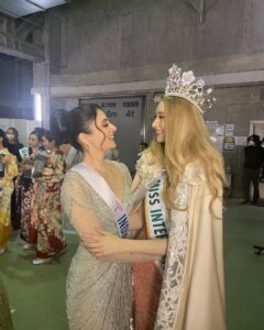 Zoya Afroz Instagram - Congratulations @jasminselberg 💖💖💖💖 teary eyed but I am so so happy for you! You are and will forever be my Cinderella 

Gown by my biggest cheerleader: @officialsaishashinde thank you for everything ❤️

And India it has been an honour representing you!🇮🇳

Lots of love 
Miss India international 2021-2022
Zoya Afroz