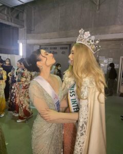 Zoya Afroz Instagram - Congratulations @jasminselberg 💖💖💖💖 teary eyed but I am so so happy for you! You are and will forever be my Cinderella 

Gown by my biggest cheerleader: @officialsaishashinde thank you for everything ❤️

And India it has been an honour representing you!🇮🇳

Lots of love 
Miss India international 2021-2022
Zoya Afroz