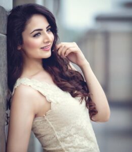 Zoya Afroz Instagram -