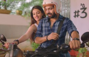 Aadarsh Balakrishna Instagram - Presenting to you @3amindia 's #everydaysunscreen starring the beautiful @nidhhiagerwal & my man @adith_officiall, directed by yours truly 😊 
And there's no way in hell I could've pulled this off without my most amazing team. Big gratitude to all of you that made it happen. You know who you are 😊❤

Direction : @aadarshbalakrishna 
Cinematography : @naveen_cin
Editing : @garrybh1988 
DI : @navinshetty @nubestudio.in
Music : @murthovic 
Art : @ravianthny 
VFX : @chayavfx @manikanta_senapathi
Styling : @aasiastyles 
Marketing : @hashtagindia
Production: @themancubcompany 

#3amindia #3amfriend #3amskin #everydayskincare #spf #3amvibes #yourbeautycall #nidhhiagerwal #aditharun #3amlife