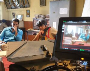 Aadarsh Balakrishna Instagram - On set with this mad brilliant actor @shrikanthiyyangar, the night after a conversation about acting and it's intricacies. Fortunate to have met and learnt from so many along the way. And the journey has only just begun.
#cinema #acting #craft