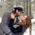 Aalisha Panwar Instagram - Ranjhe ki dil se hai dua ..🖤 .. #comingsoon #bts #firstsnow #kashmir #gehrua #chilledvibes