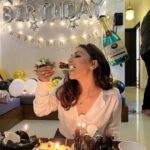 Aanchal Khurana Instagram - Thankyou God and all of you for so much love. I am grateful for who i am and what i have. I am grateful for the ups and downs. I appreciate the lessons and the blessings and i am grateful for what yet has to come. Shukr itna sabr dene k liye aye khuda 🤲😇🙏❤️ . . . . #sabr #shukr #grateful #blessed #loved #appreciationpost #thankyou #birthdaygirl #happyday #happybirthday #homedecor #thankyoueveryone #loveyouzindagi Birthday Post