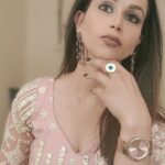 Aanchal Khurana Instagram - I don't depend on anyone. I am naturally beautiful & extremely independent. Been through more pain than most people realise, but those obstacles had me an indestructible. I have walls around myself but if i let anyone into my life then i am the most loyal person you can have. Never take me for granted because i know when to walk away. And when i will leave you will regret. Smart , faithful & honest. PS :- i am precious 💞 . . . . #instareels #reelkarofeelkaro #reelitfeelit #brinda #balh2 #badeachelagtehain2 #sonyliv #balajitelefilms #lookoftheday #selfloveismust #thankyouuniverse #gratefuleveryday #viralreels #like4likes #follow #brinda #aanchalkhurana #loveyouzindagi #blessed #gratitudeattitude