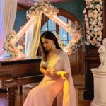 Aanchal Khurana Instagram - Feeling pretty pink 🌸🌷 Behind📷🎥 @jitenokewal 💕🌸 . . . . #pink #prettypink #pretty #babypink #feelingcute #feelingpink #saare #raya #balh2 #aanchalkhurana #brinda #balaji #jaimatadi