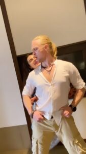 Aashka Goradia Instagram - What fun dancing with you @ibrentgoble 
#throwback 
Rehearsing for Monobina Sangeet 😍
.
.
.
.
.
#love