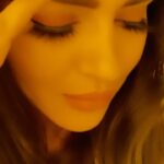 Aashka Goradia Instagram - Lash Gal after Long! . . . . . #makeup #eyelashes #talkingtothemoon #lashes #falseeyelashes