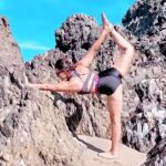 Aashka Goradia Instagram – Natarajasana ❤️ @peaceofblueyoga 
.
.
.
.
.
#yoga #practice #yogaforlife #yogaeveryday #yogaeverywhere #yogalife Peace of Blue Yoga