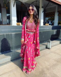 Aashka Goradia Instagram - 💖💗💞💓